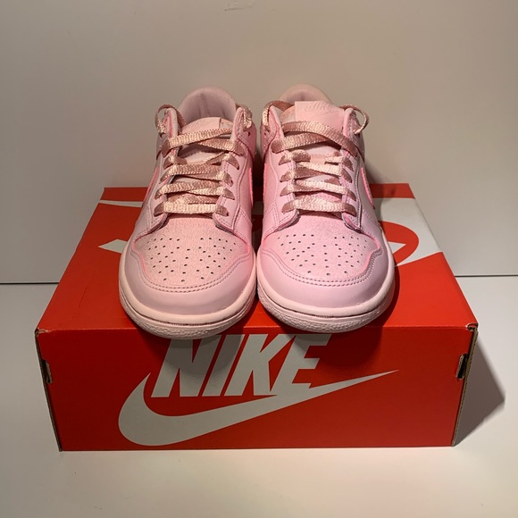 🎀[BRAND NEW] NIKE DUNK LOW PRISM PINK GS YOUTH SHOES SIZE 4Y LOW TOP SNEAKERS🎀 - Picture 9 of 12
